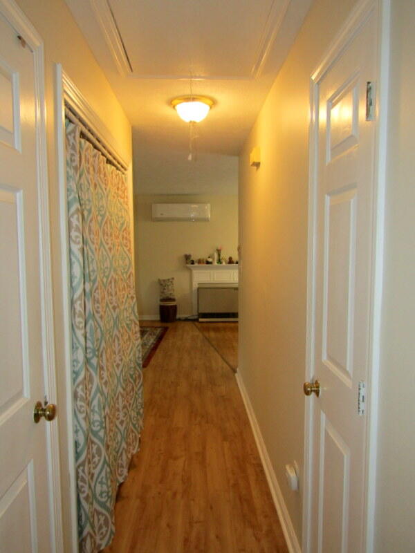 20 Colonial Way Auburn ME 04210