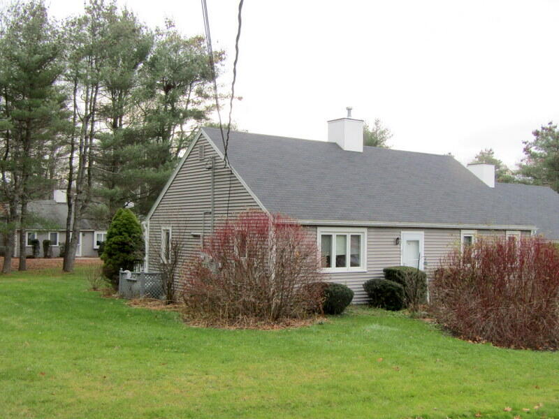 20 Colonial Way Auburn ME 04210