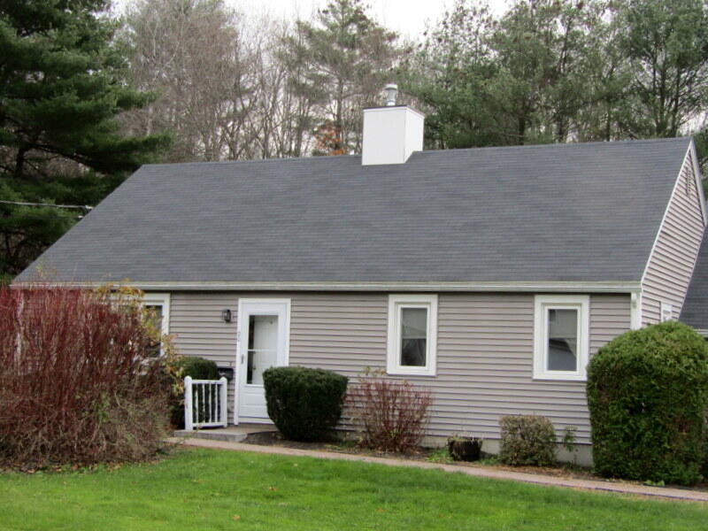 20 Colonial Way Auburn ME 04210