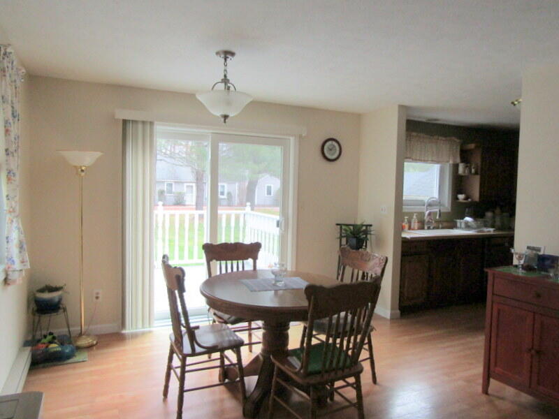 20 Colonial Way Auburn ME 04210