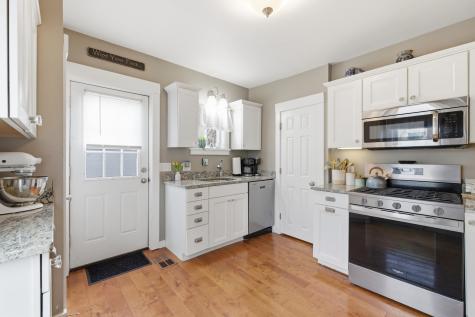 24 Grove Street Kennebunk ME 04043