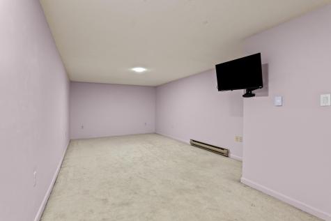 35 Mathews Avenue Waterville ME 04901