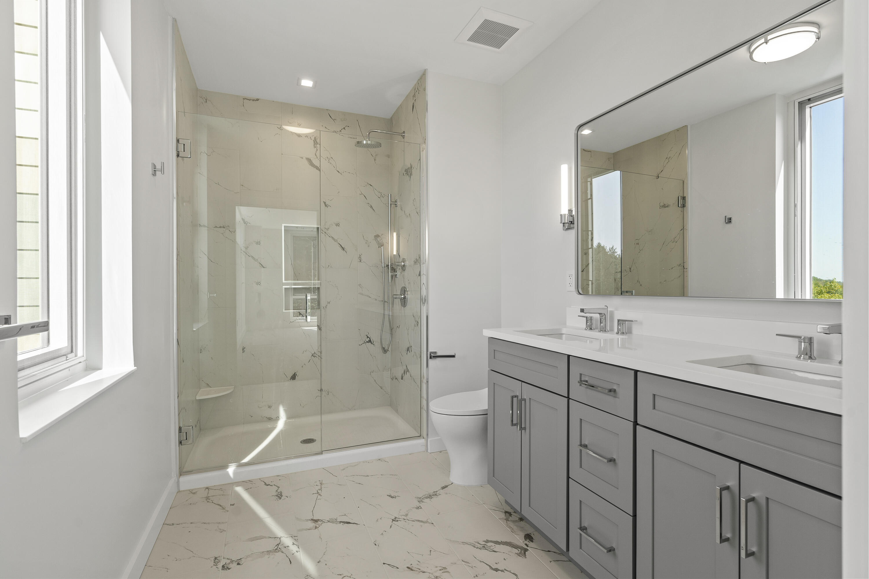 267 Us Route 1 Falmouth ME 04105