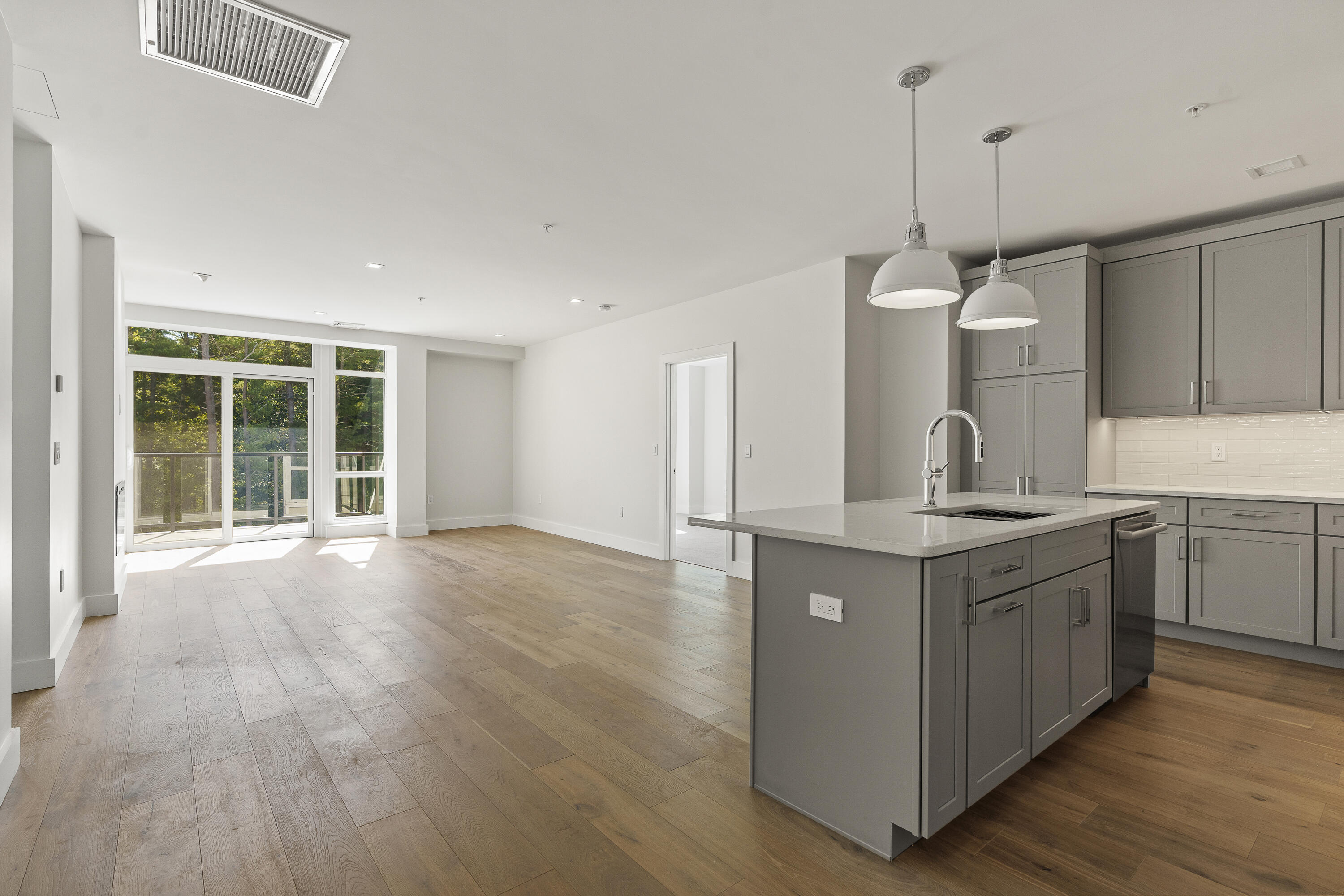 267 Us Route 1 Falmouth ME 04105