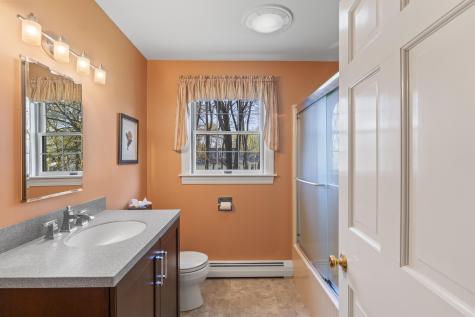 15 Coachlight Lane Portland ME 04102