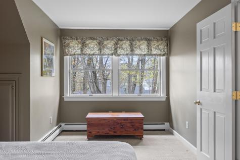 15 Coachlight Lane Portland ME 04102