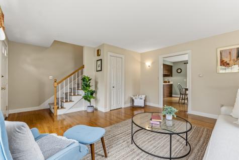 15 Coachlight Lane Portland ME 04102