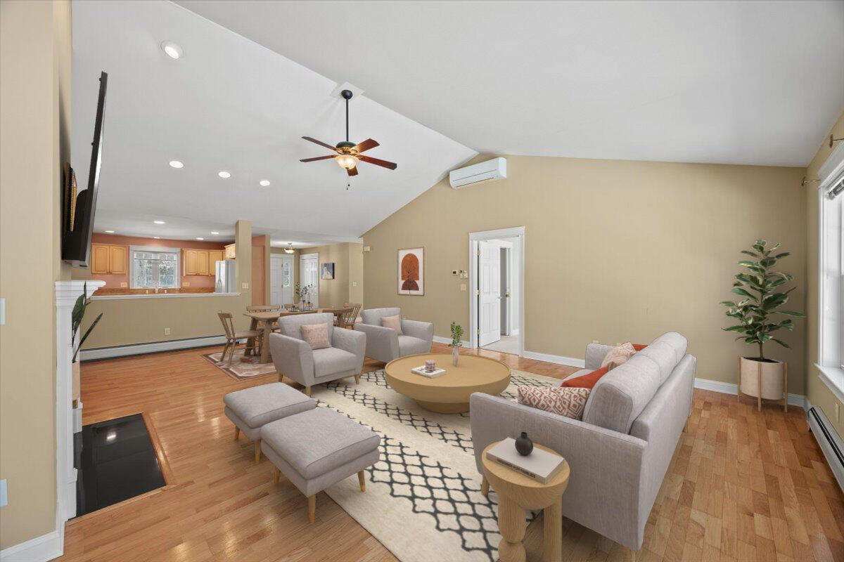 7 Mackworth Lane Cumberland ME 04110