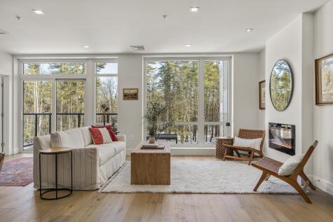 267 Us Route 1 Falmouth ME 04105