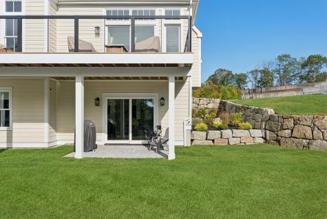 7 Isle Ave Avenue Saco ME 04072