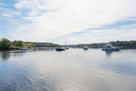 7 Isle Ave Avenue Saco ME 04072