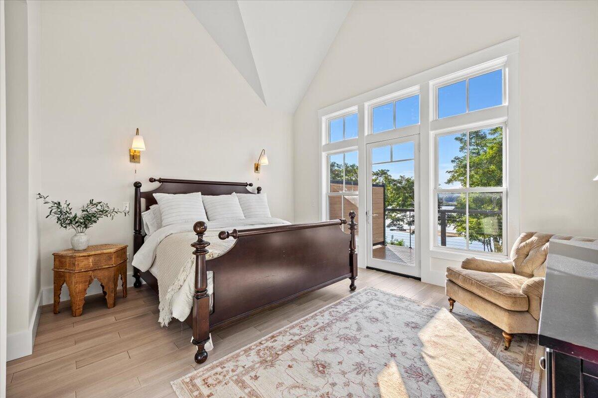 7 Isle Ave Avenue Saco ME 04072
