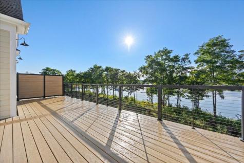 7 Isle Ave Avenue Saco ME 04072