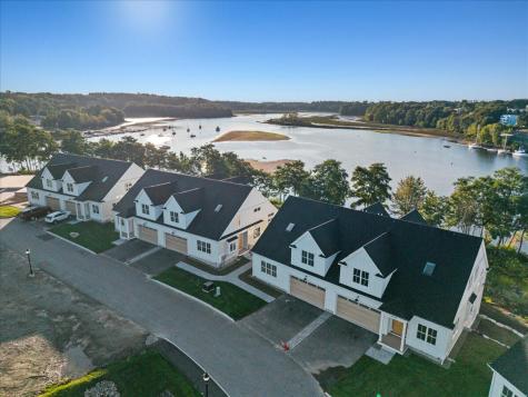 7 Isle Ave Avenue Saco ME 04072