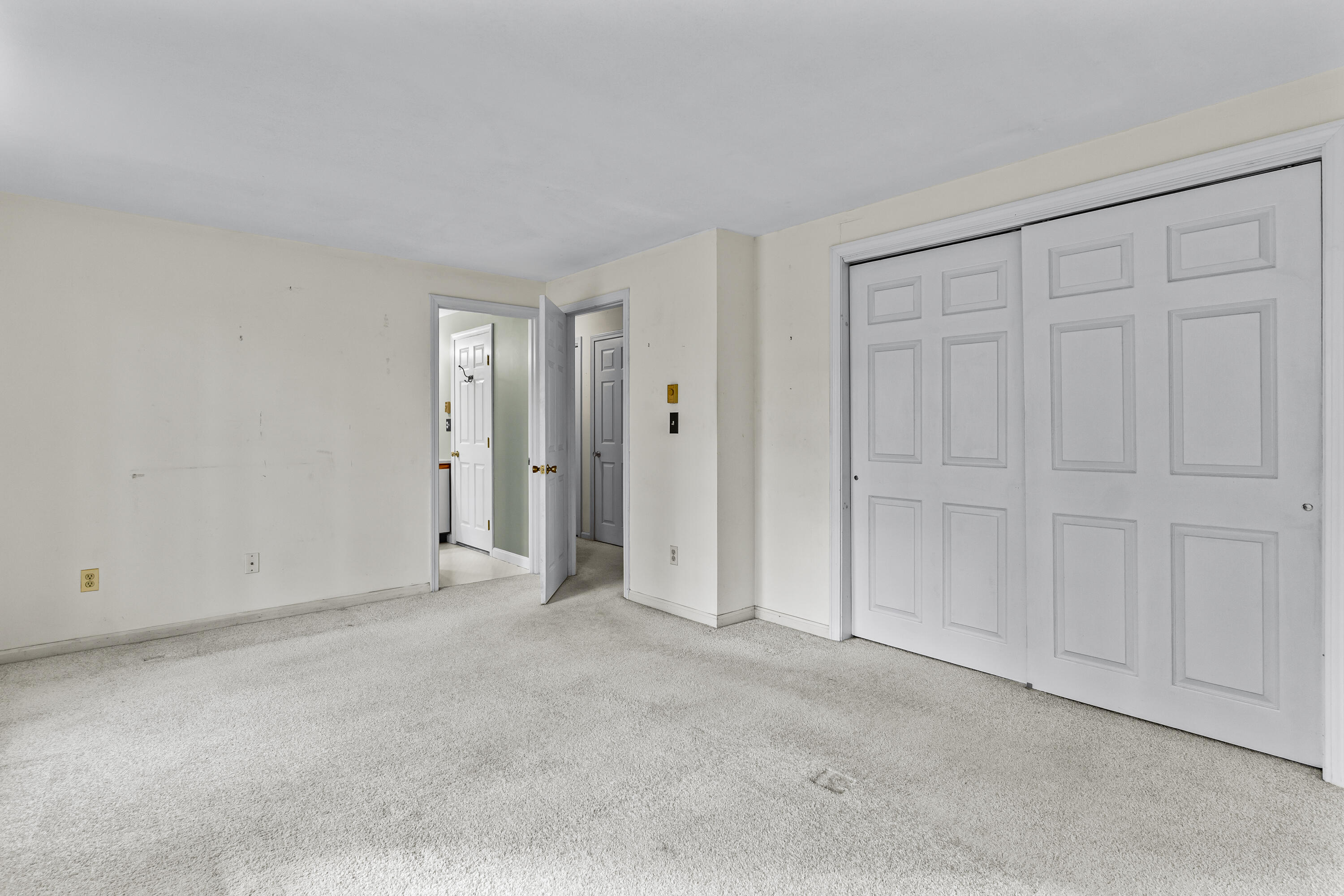 27 Cluf Bay Road Brunswick ME 04011
