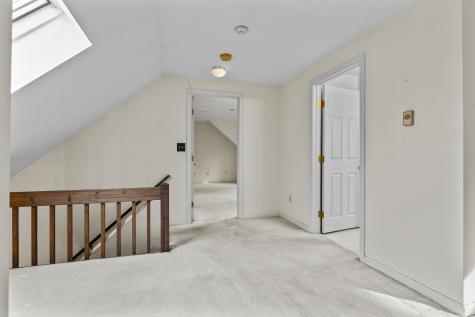 27 Cluf Bay Road Brunswick ME 04011