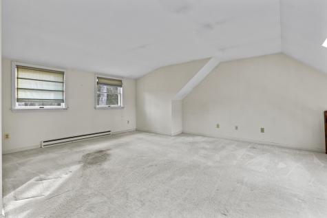 27 Cluf Bay Road Brunswick ME 04011