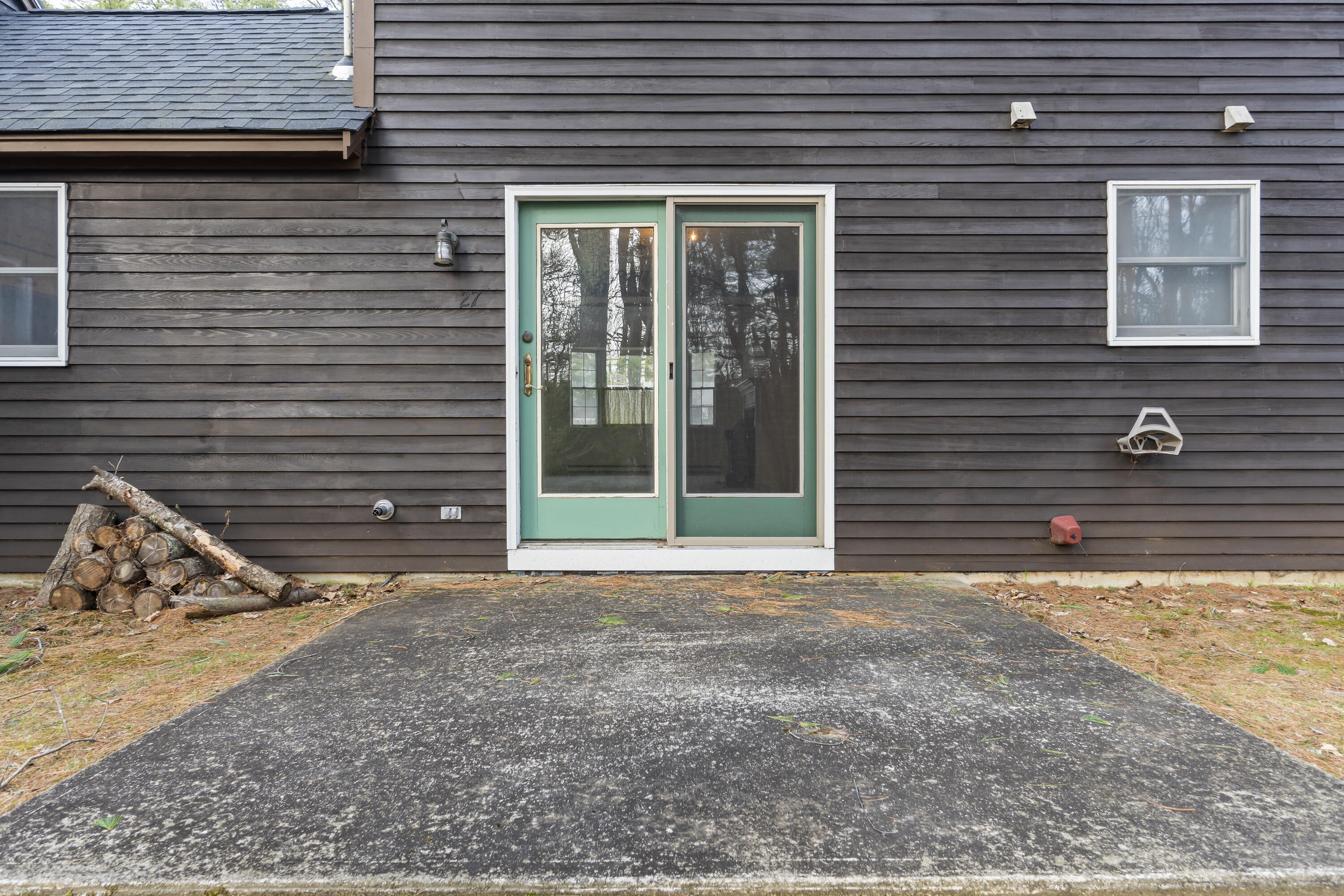 27 Cluf Bay Road Brunswick ME 04011