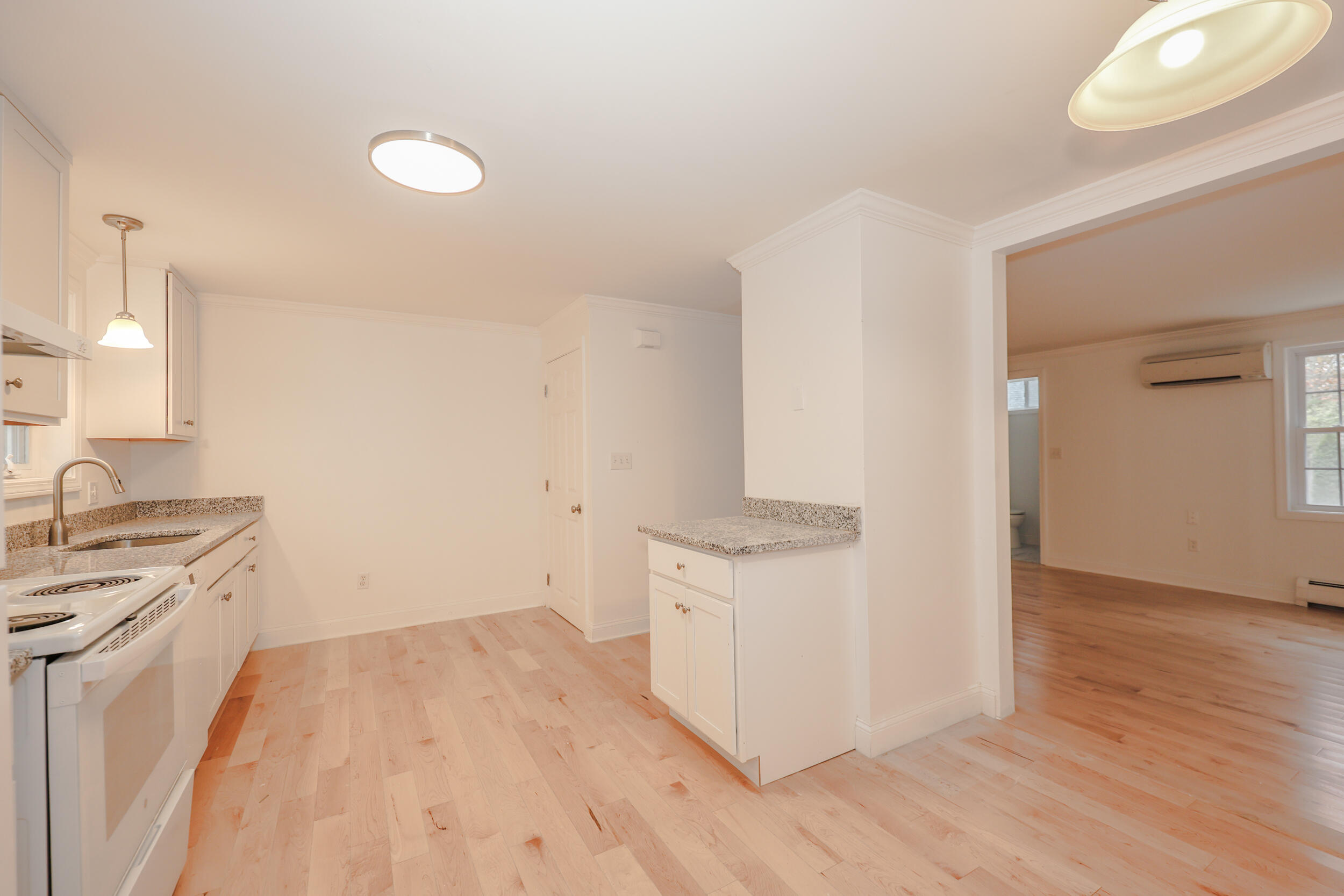 23 Lilac Lane Kennebunk ME 04043