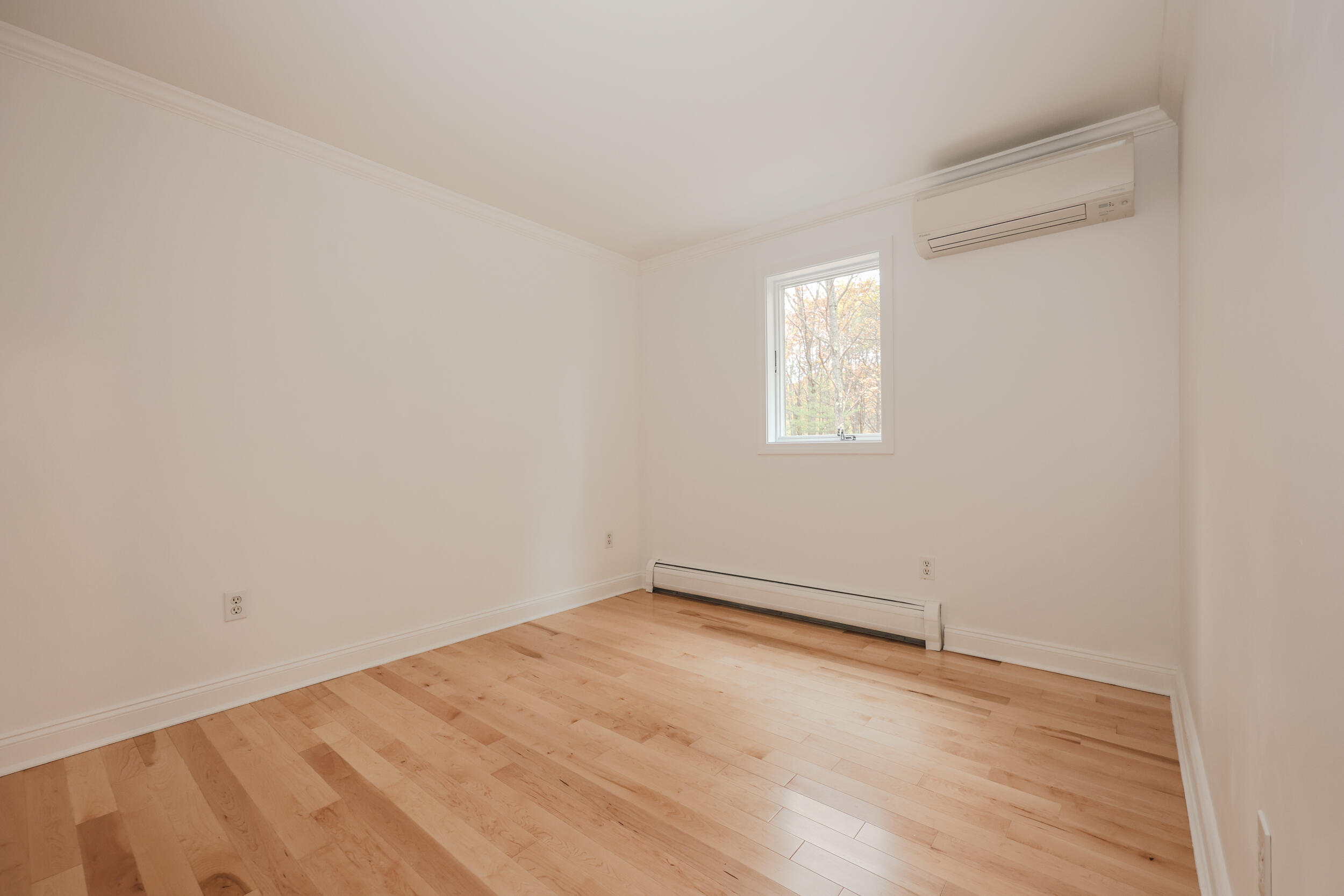 23 Lilac Lane Kennebunk ME 04043