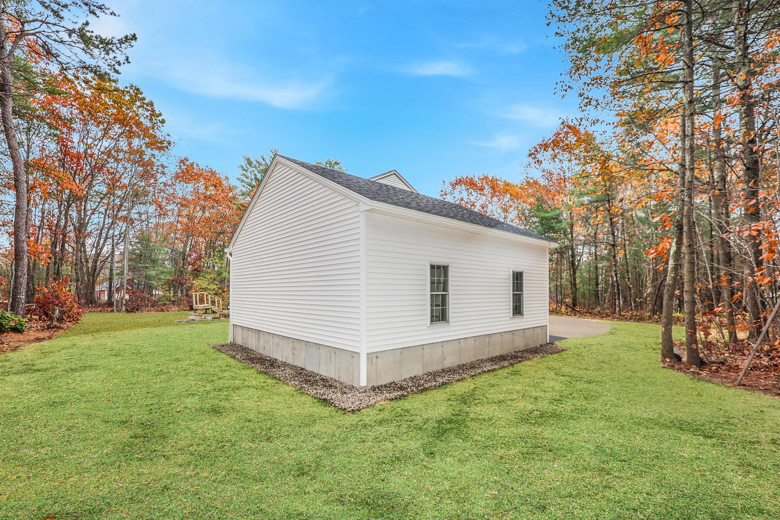 23 Lilac Lane Kennebunk ME 04043