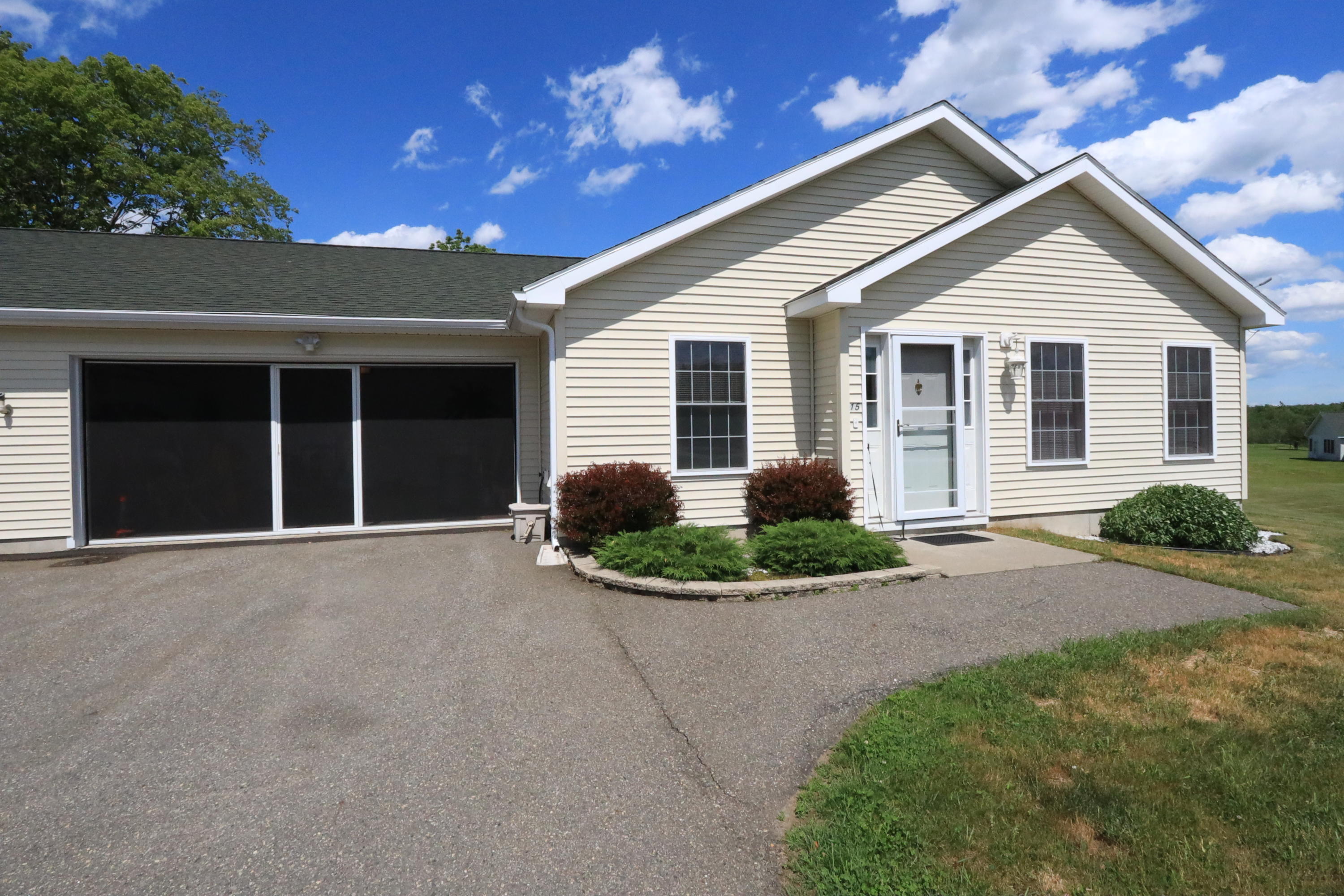 15 Gleneagle Court,hartland Avenue Pittsfield Maine Real Estate Listing MLS 1456599