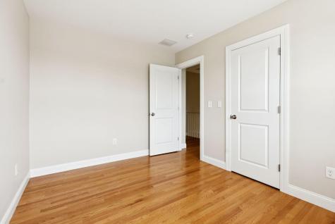 9 Mccann Way Scarborough ME 04074