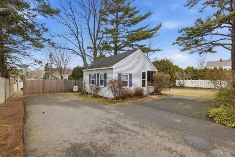 1413 Post Road Wells ME 04090