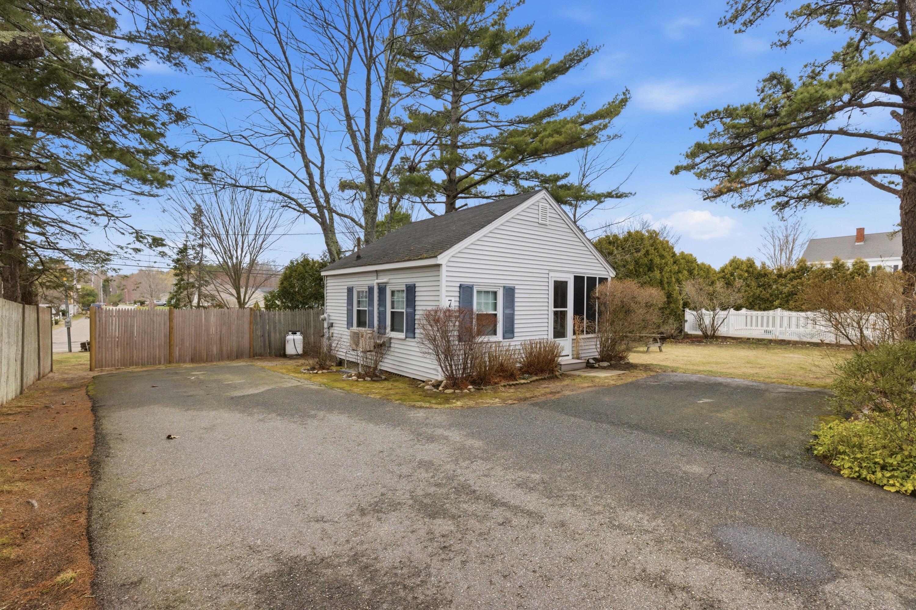 1413 Post Road Wells ME 04090