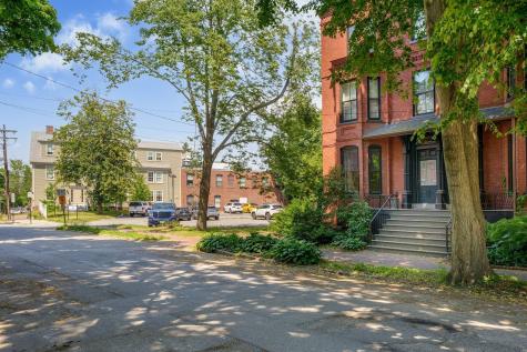 53 Carleton Street Portland ME 04102