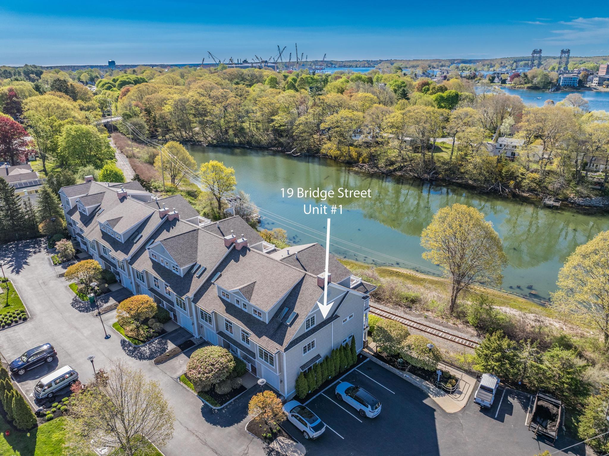19 Bridge Street Kittery ME 03904