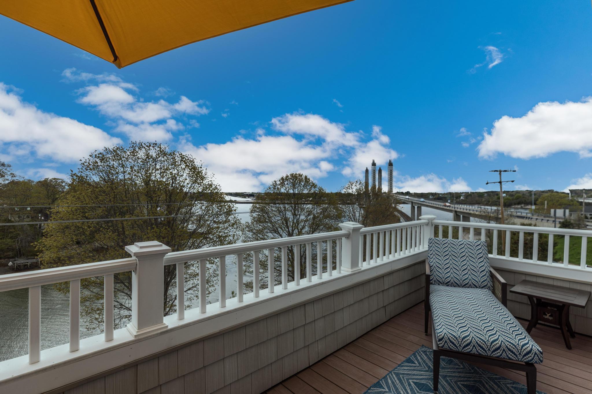 19 Bridge Street Kittery ME 03904