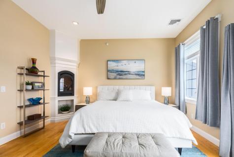 19 Bridge Street Kittery ME 03904