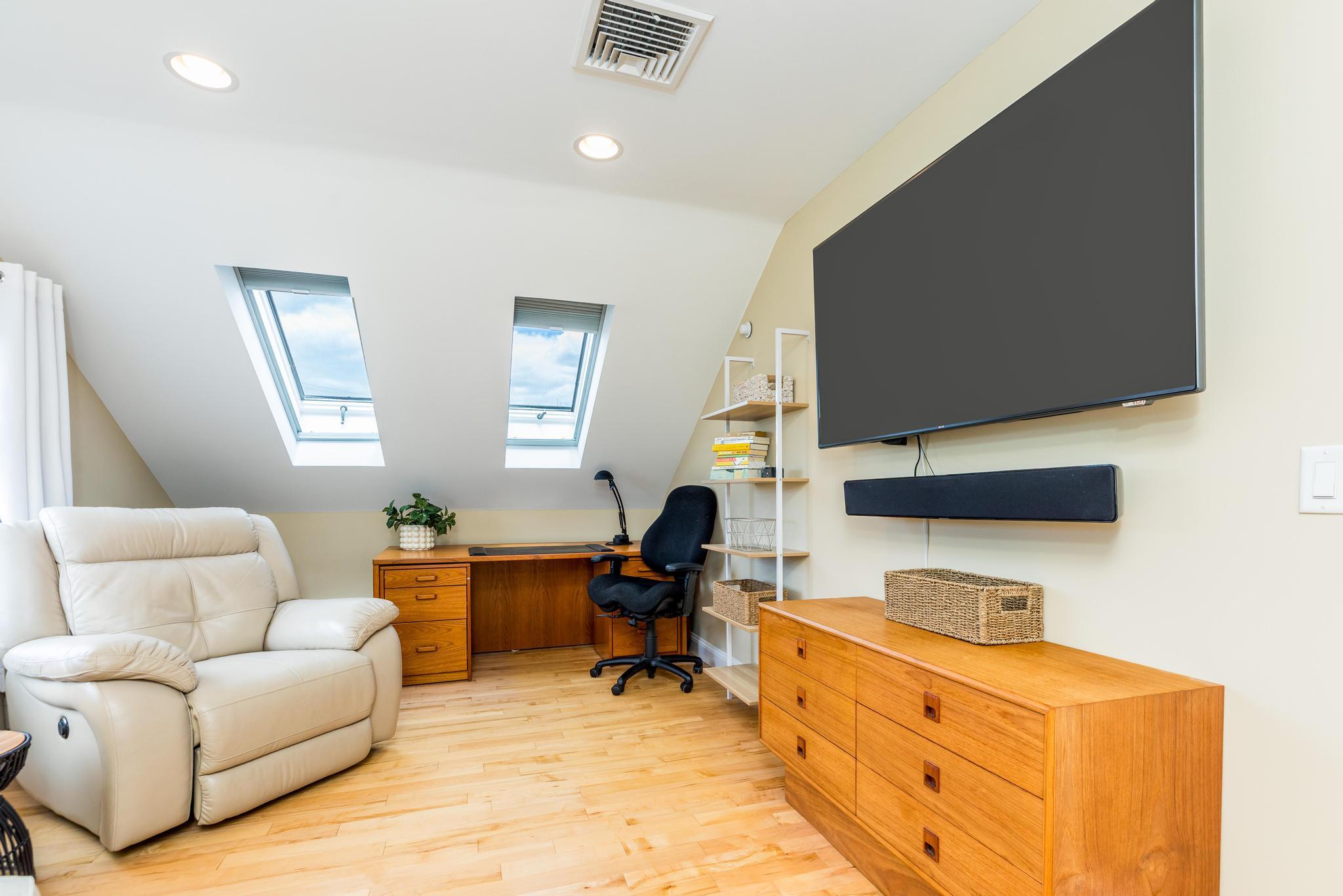 19 Bridge Street Kittery ME 03904
