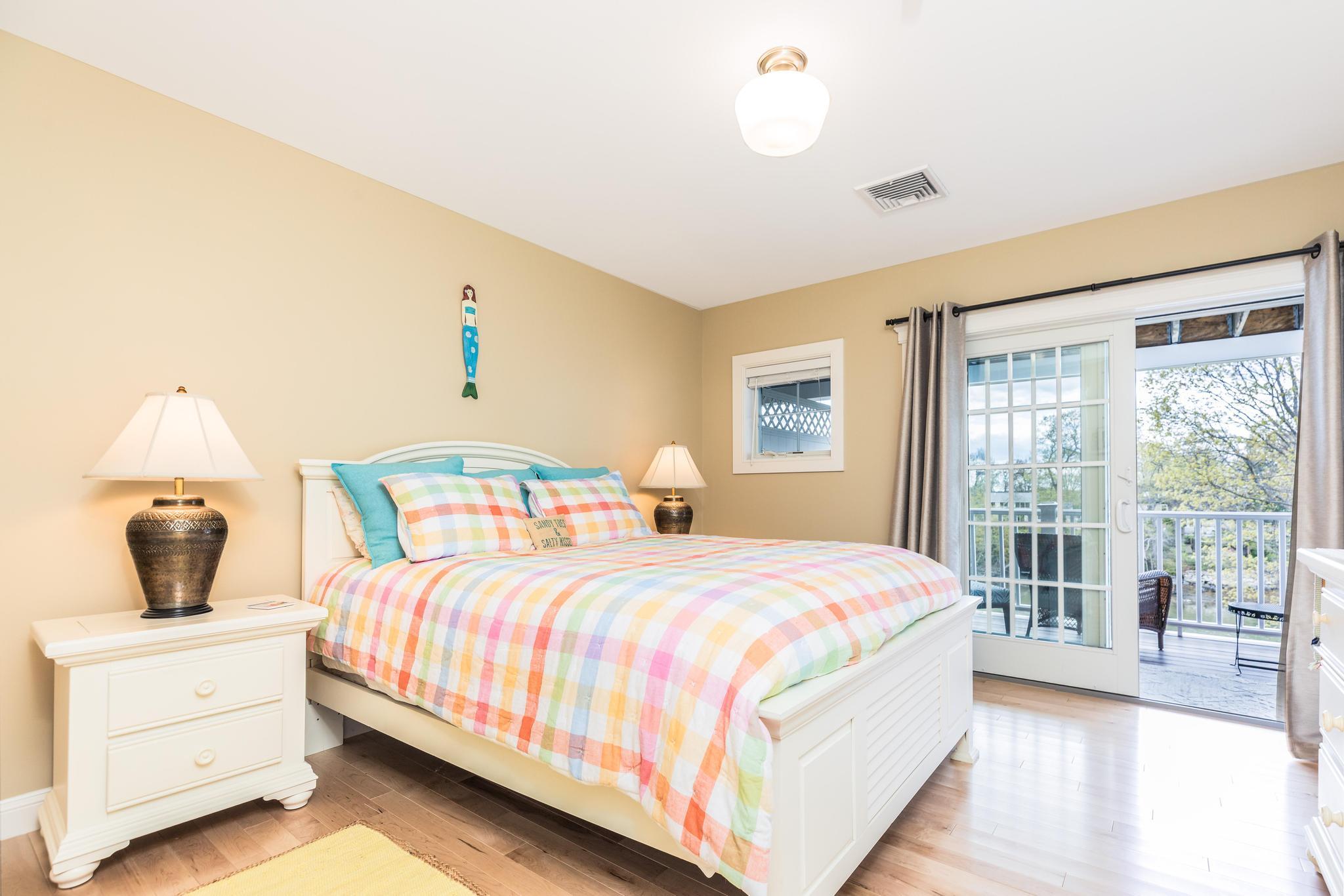 19 Bridge Street Kittery ME 03904