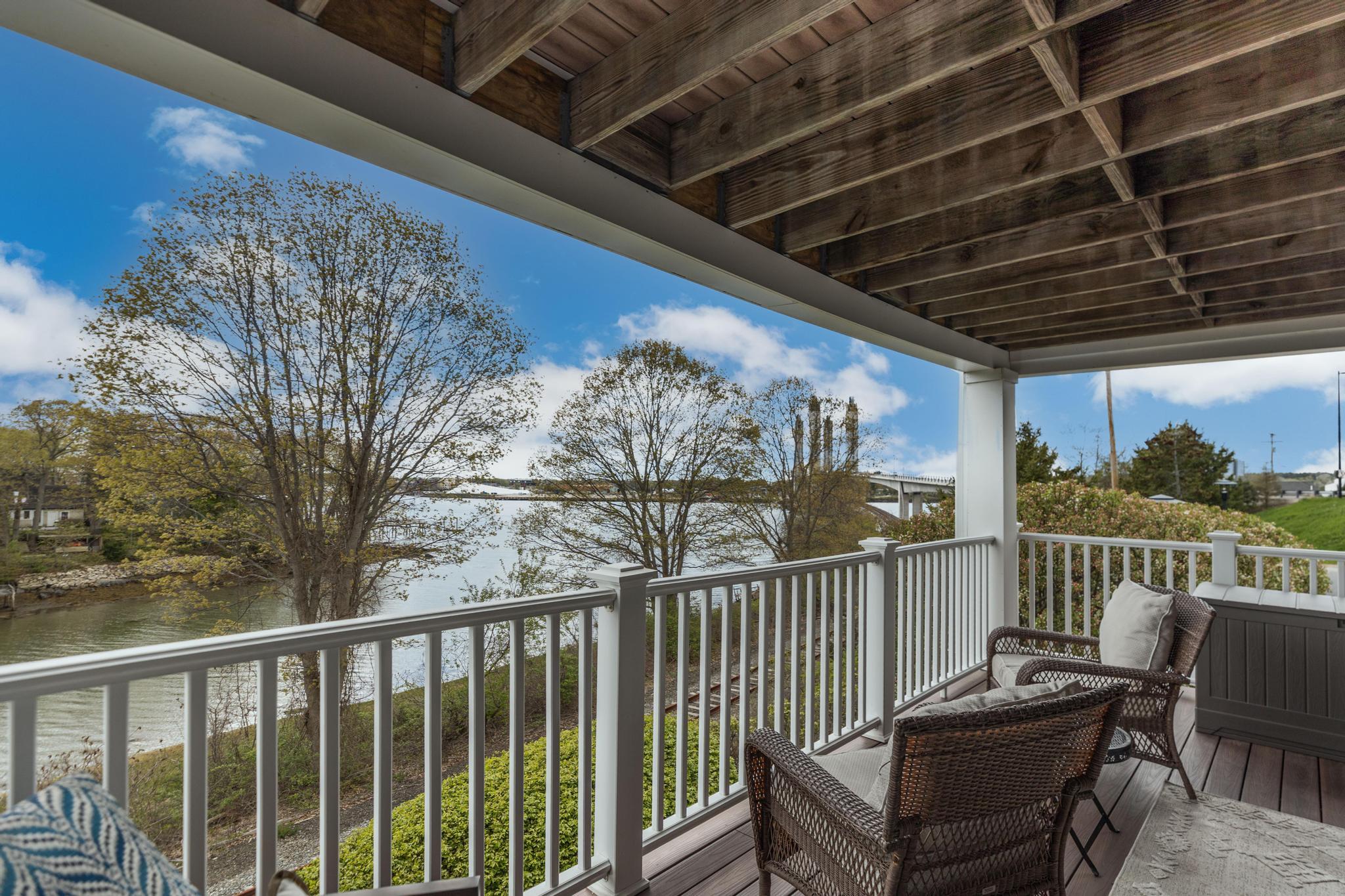 19 Bridge Street Kittery ME 03904