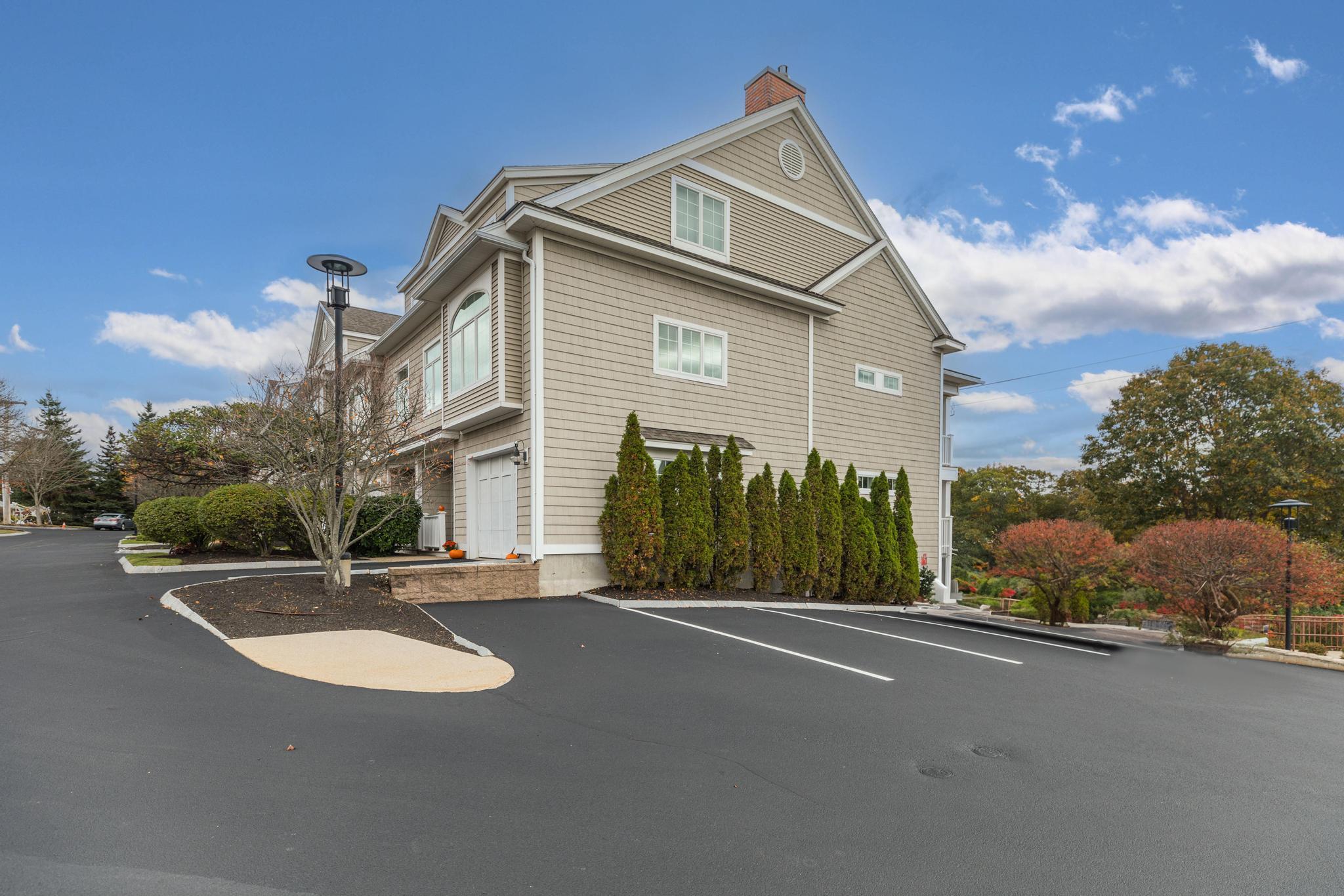 19 Bridge Street Kittery ME 03904