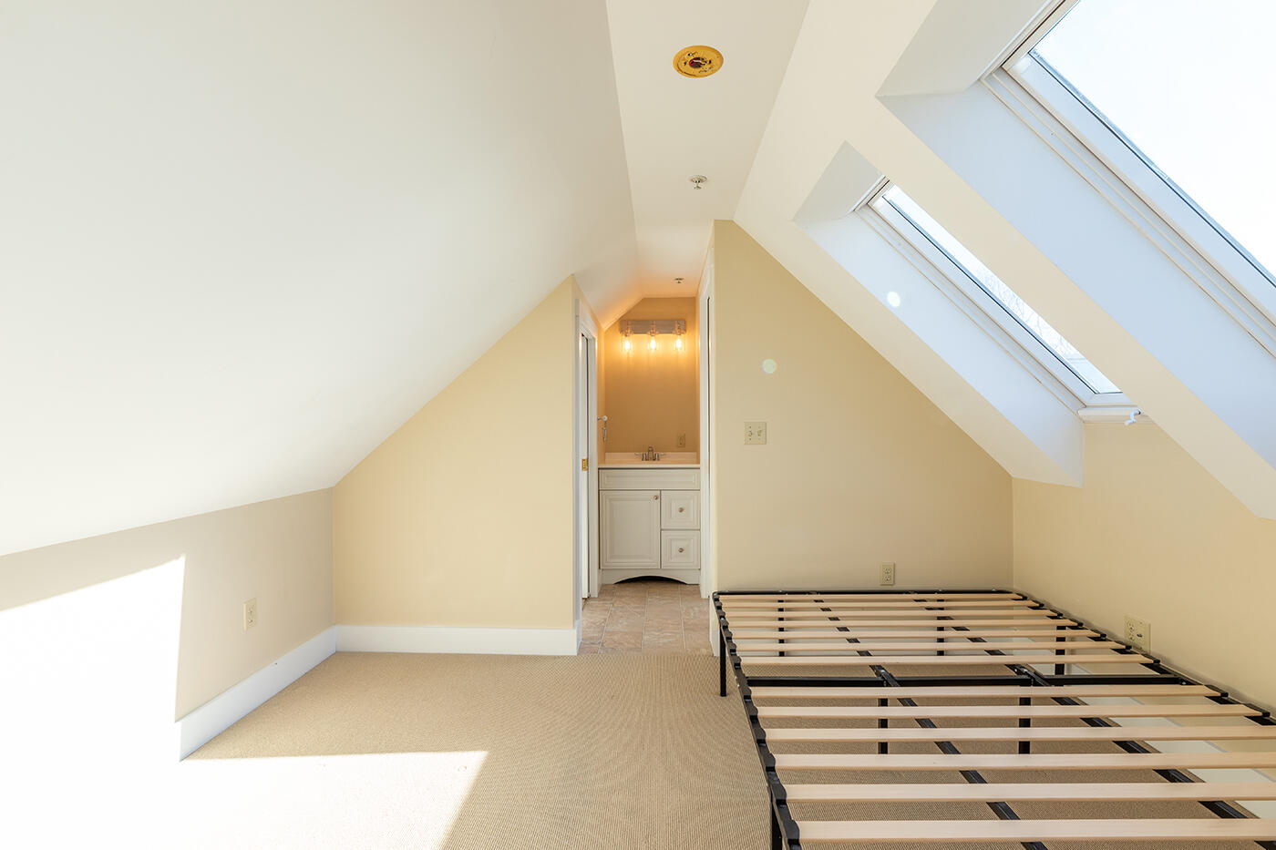 10 Summer Street Rockport ME 04856