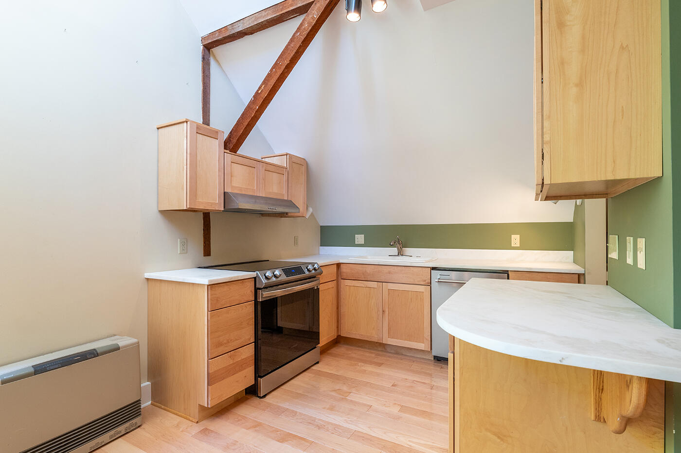 10 Summer Street Rockport ME 04856