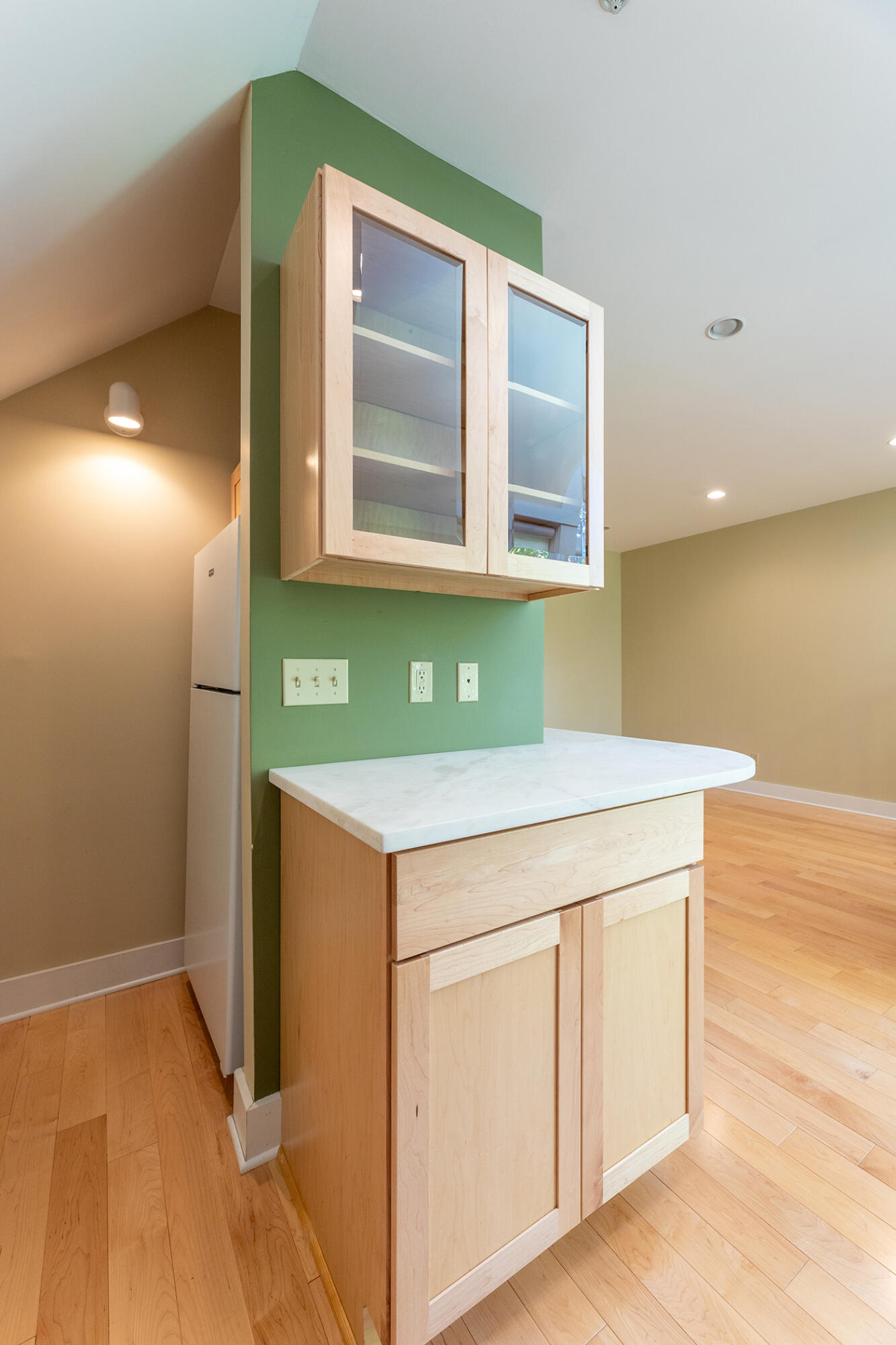 10 Summer Street Rockport ME 04856