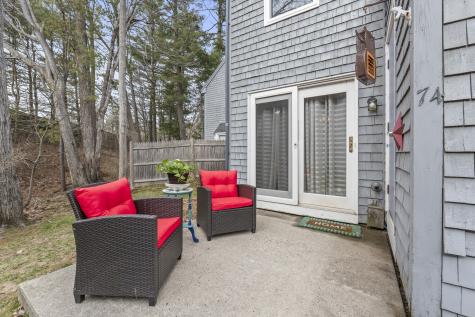 74 Munroe Lane Topsham ME 04086