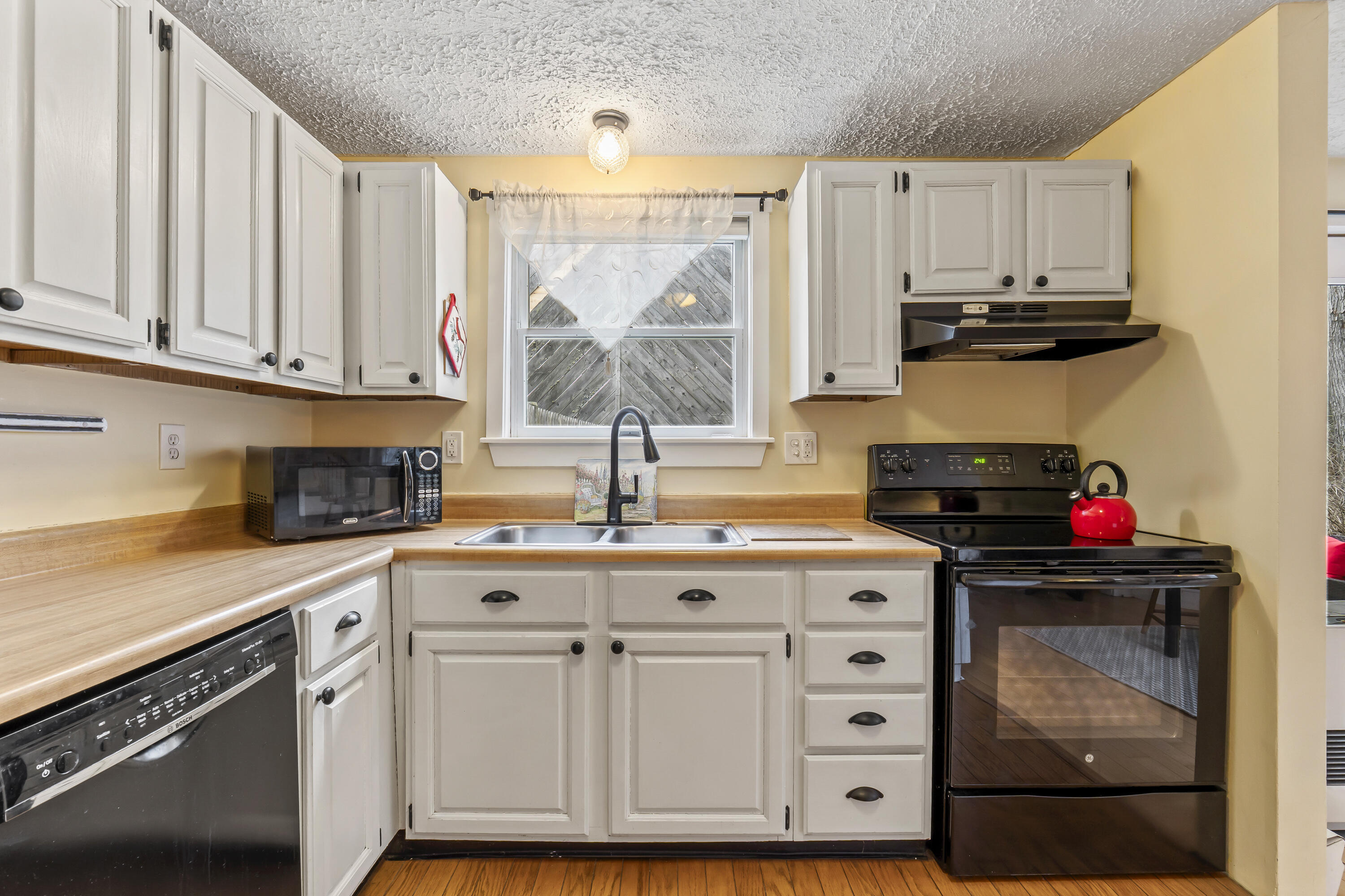 74 Munroe Lane Topsham ME 04086