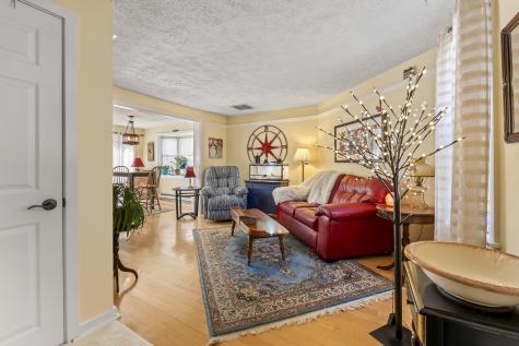 74 Munroe Lane Topsham ME 04086