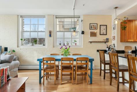 172 Falmouth Street Portland ME 04102