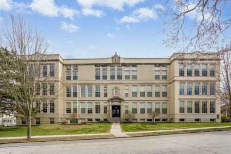 172 Falmouth Street Portland ME 04102