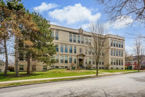 172 Falmouth Street Portland ME 04102