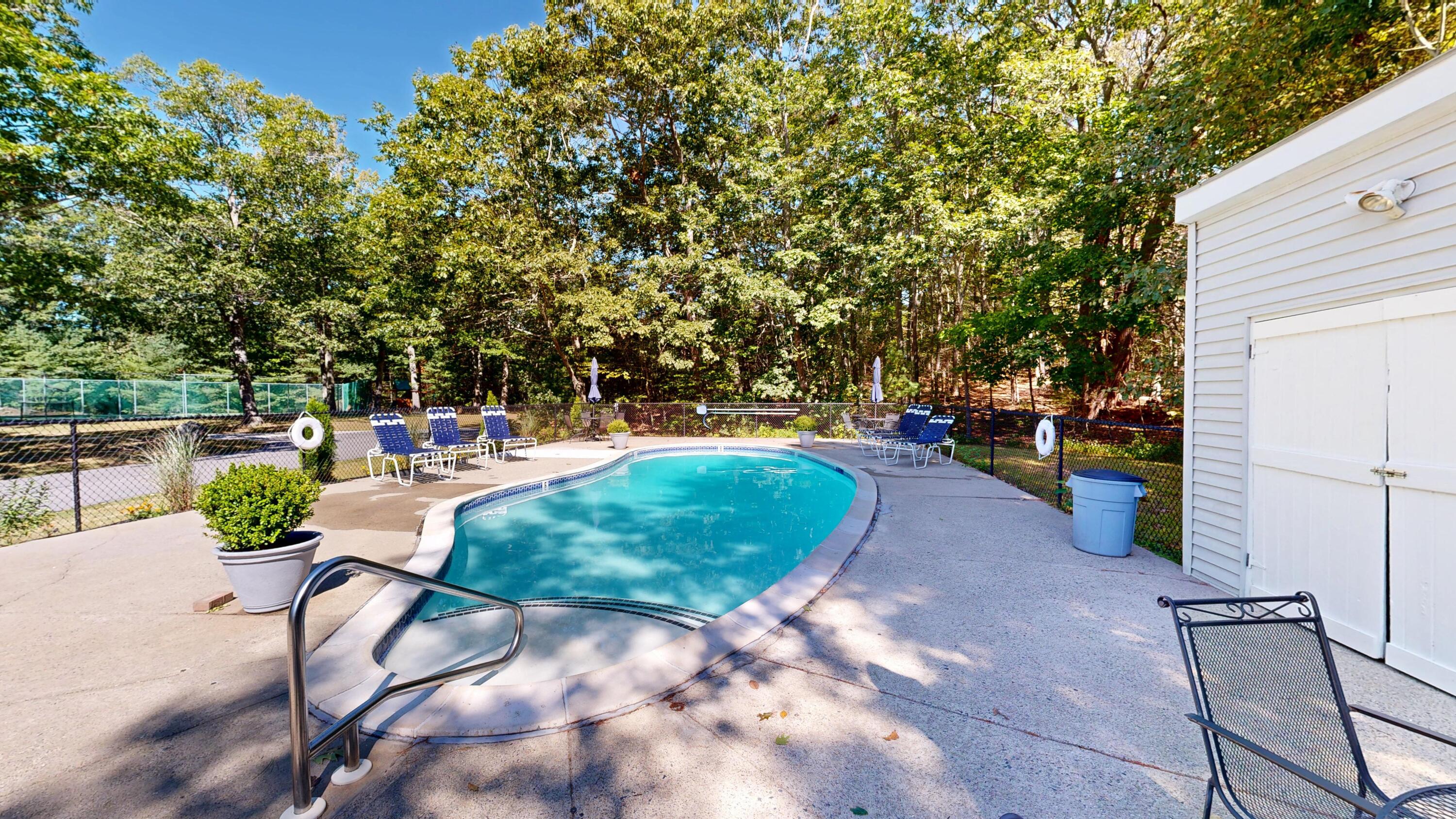 801 Us Route 1, Yorke Woods York ME 03904