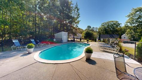 801 Us Route 1, Yorke Woods York ME 03904