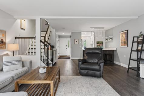 10 Cresfield Terrace Portland ME 04103