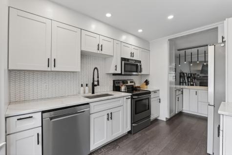 10 Cresfield Terrace Portland ME 04103
